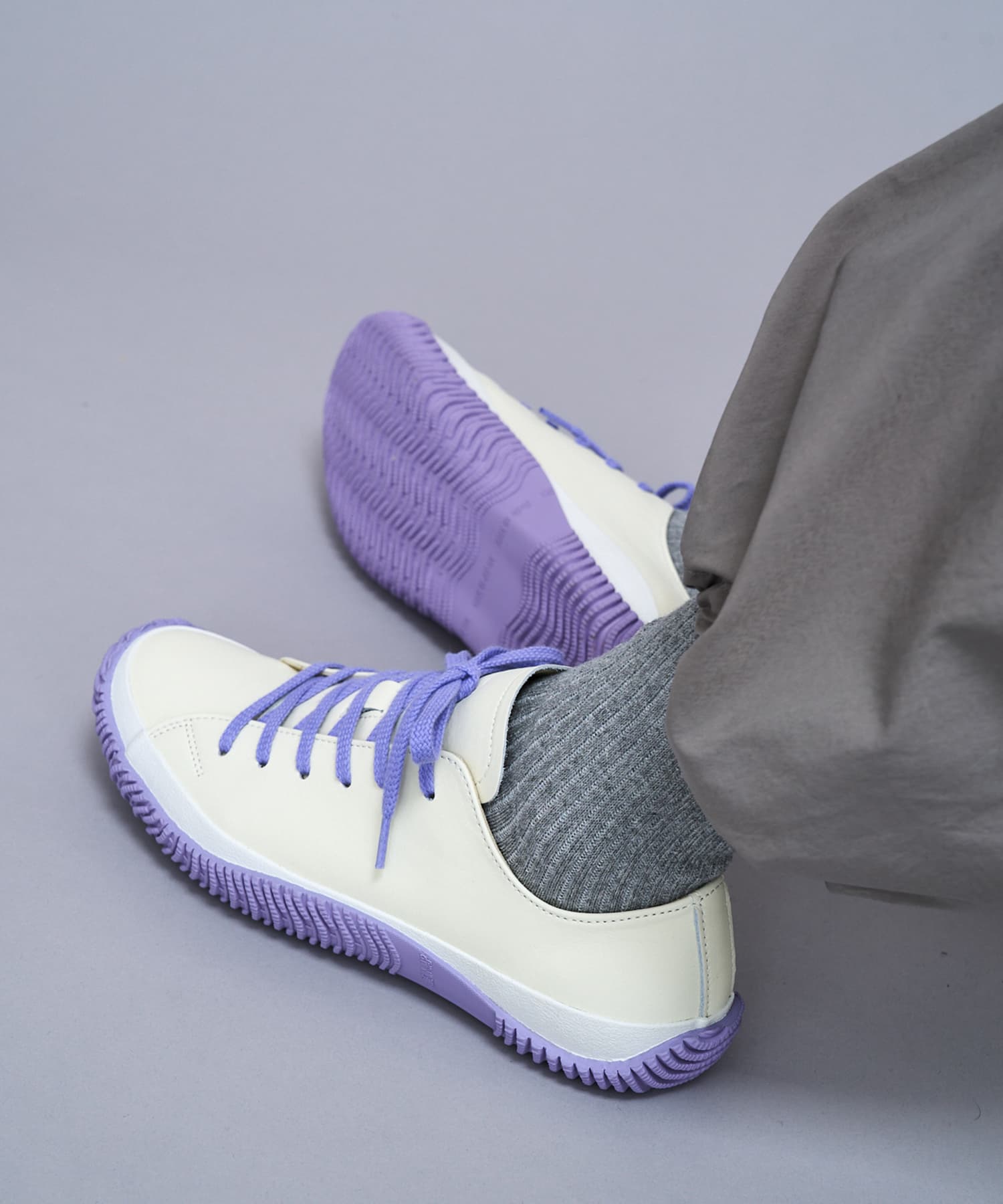 SP-111IL White/Purple