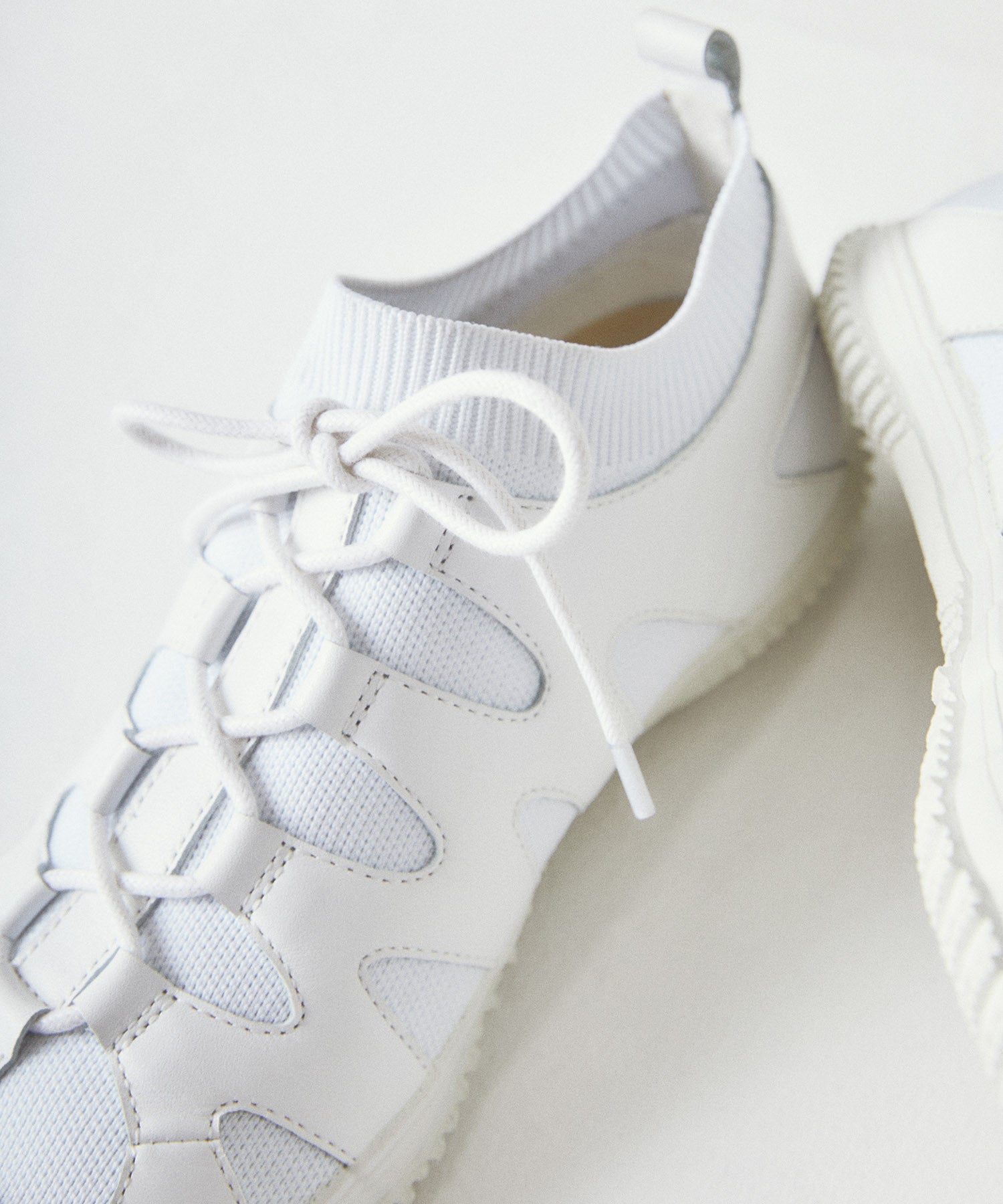 SP-1503 White - SPINGLE