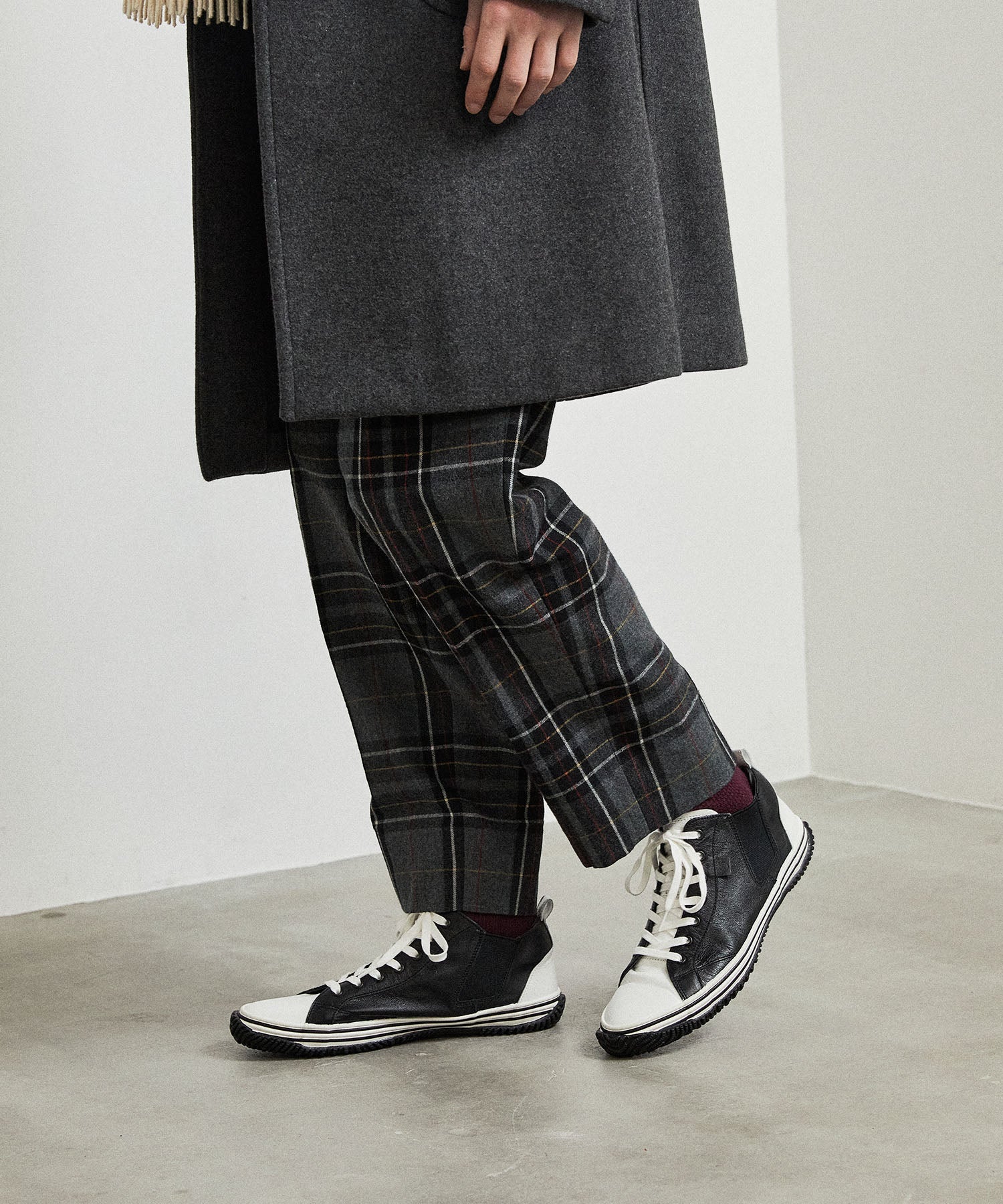 SP-442 Shiro/Kuro - SPINGLE