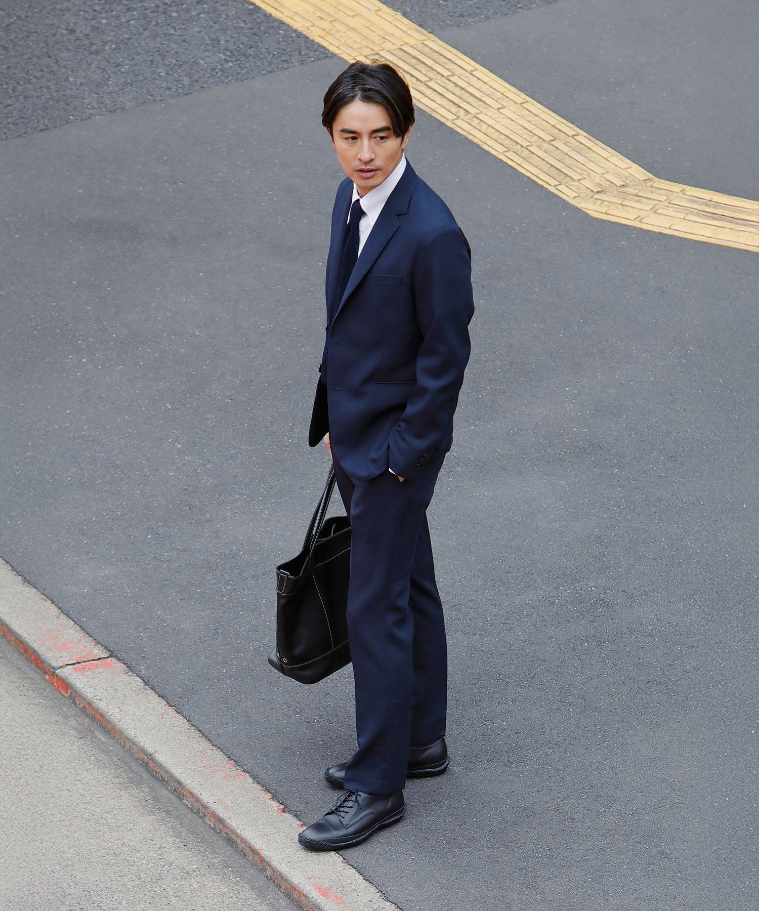 SP-6154 Black - SPINGLE