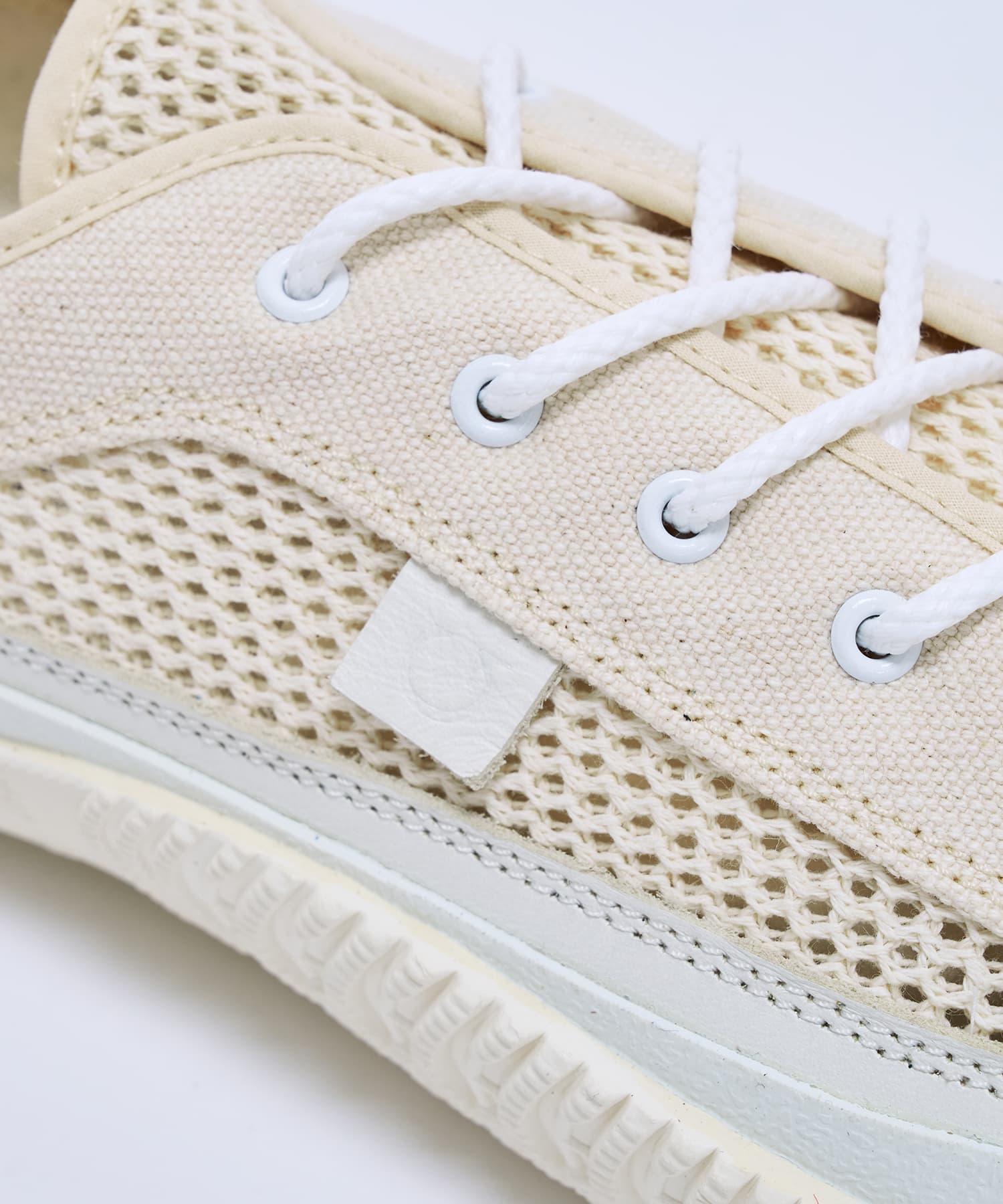 SP-1073 White - SPINGLE