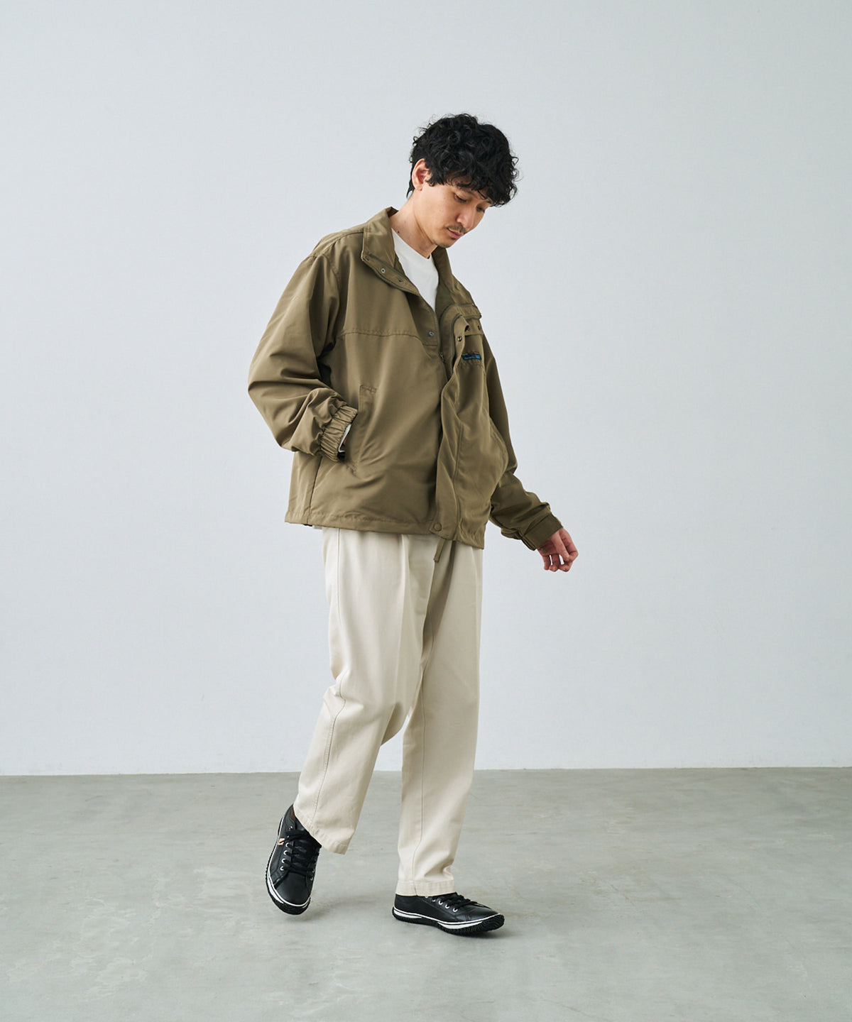 SP-219R Black