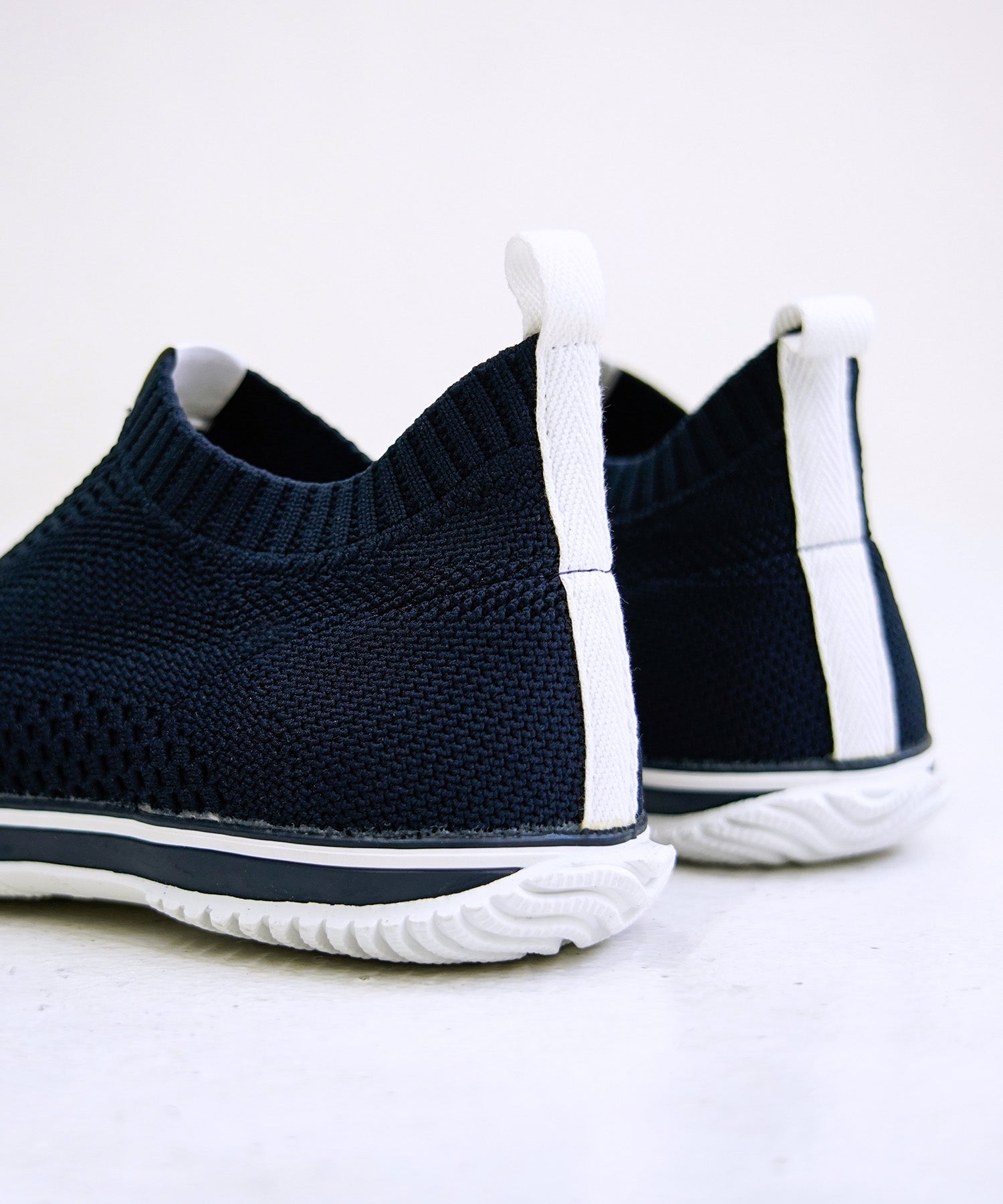 SP-528 Navy/White